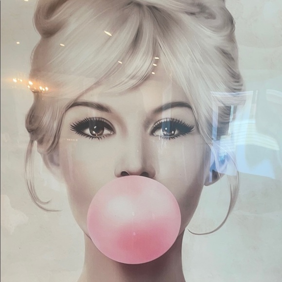 Profile Picture of Kim Reutzel (@kmreutzel) on Poshmark