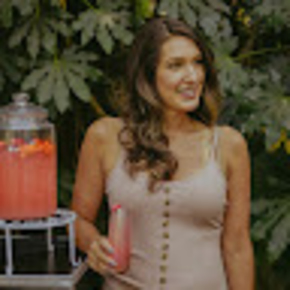 Profile Picture of Danielle Distefano (@danielledist417) on Poshmark