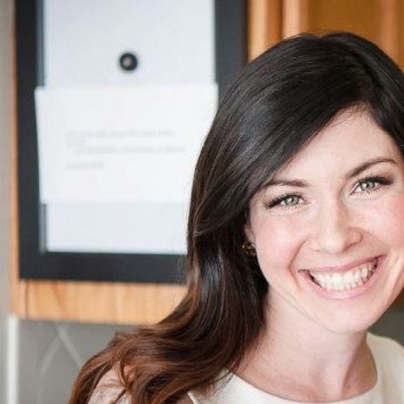 Profile Picture of Tabitha Zavala (@tabbyl21) on Poshmark