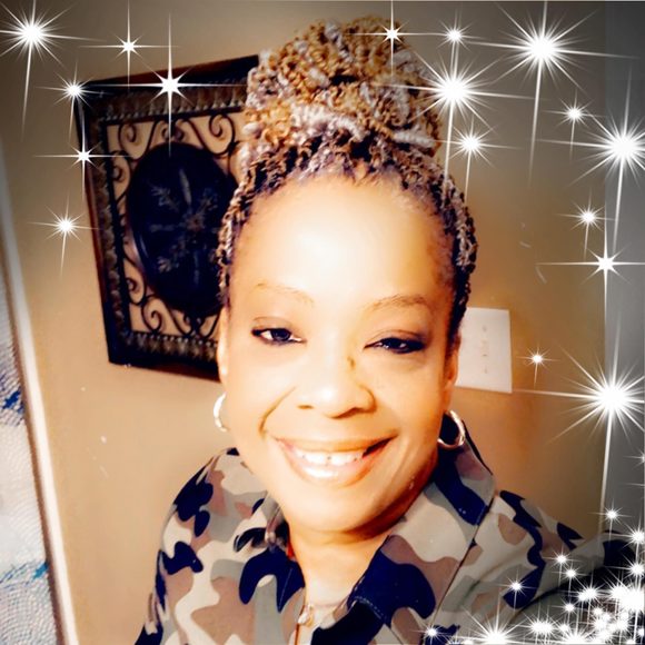 Profile Picture of Tonya Kee (@tonyakee1479) on Poshmark