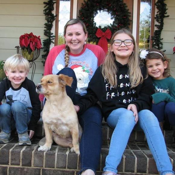 Profile Picture of Haley Hardy (@haleynicole91) on Poshmark