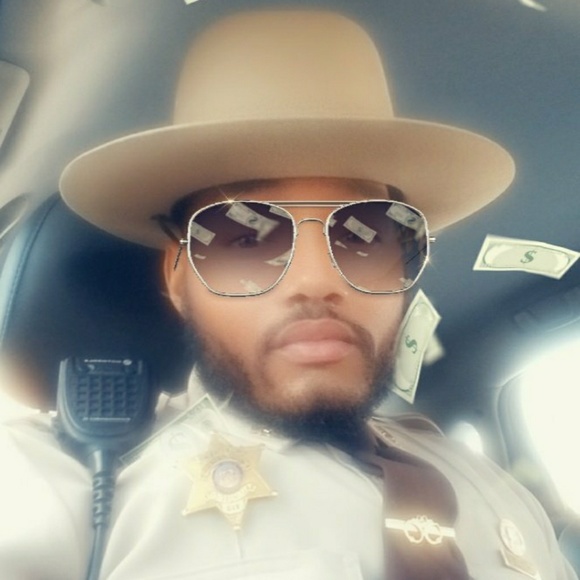 Profile Picture of Craig Tate (@swat410) on Poshmark