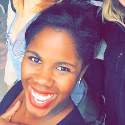 Profile Picture of Simone (@SimoneAttles) on Twitter