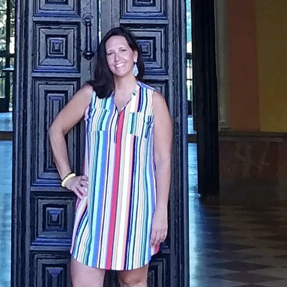 Profile Picture of Donna Evans (@donna_evans) on Poshmark