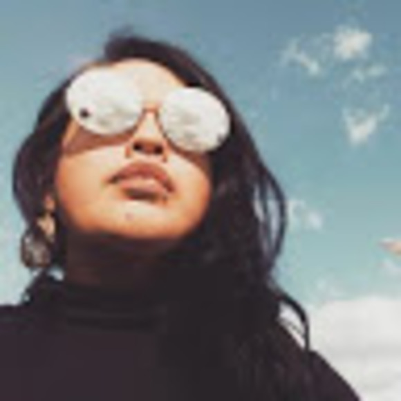 Profile Picture of Adriana Torres (@skyisclear) on Poshmark