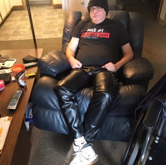 Profile Picture of Terry Gasper (@terry_gasper) on Poshmark