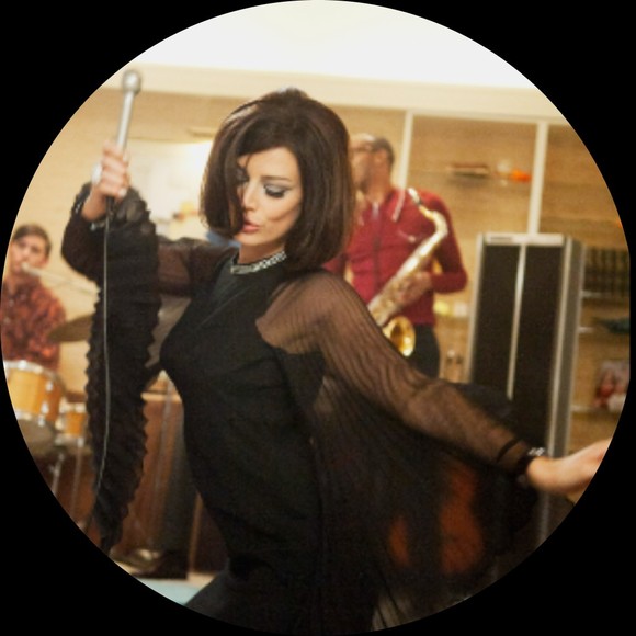 Profile Picture of Zou Bisou bisou (@zoubisoubisou1) on Poshmark