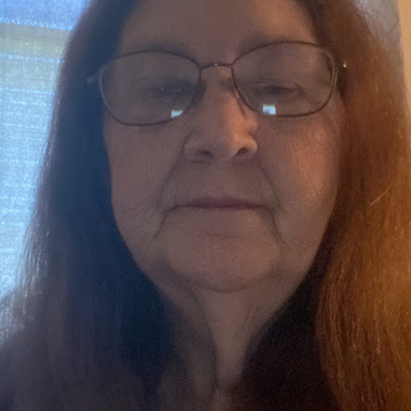Profile Picture of Debbie Michot (@debbiemichot6) on Poshmark