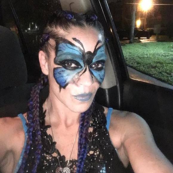 Danielle Salamone - Poshmark Profile Picture of Danielle Salamone (@daniellethebest) on Poshmark