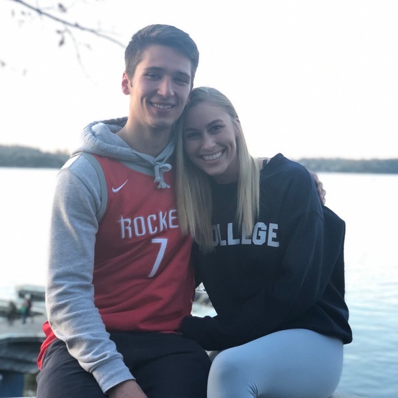 Profile Picture of Cody Mace (@cody_mace) on Poshmark