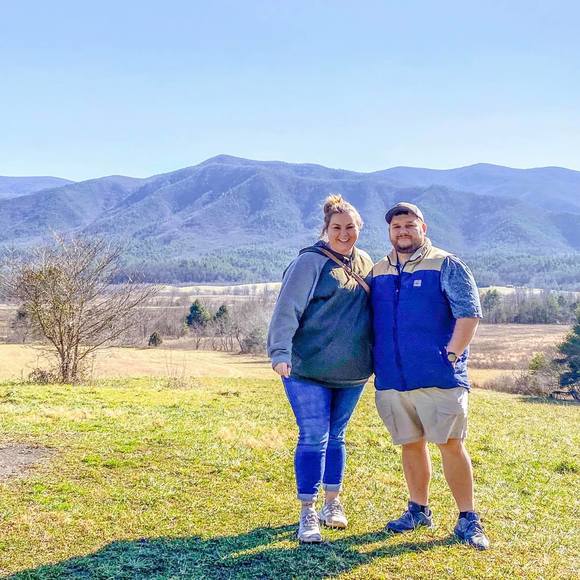 Profile Picture of Rhandal Tichnell (@rhandaltichnell) on Poshmark