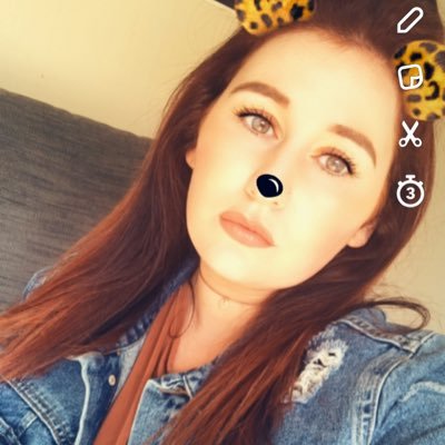 Profile Picture of Aimee McNally (@aimellyox) on Twitter