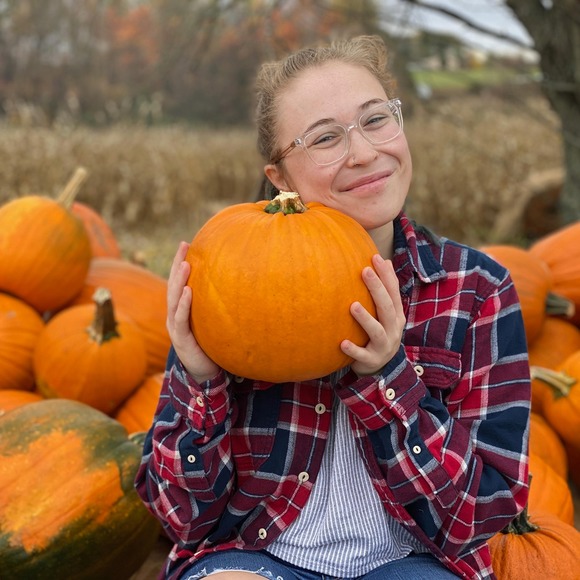 Profile Picture of Alex Mortensen (@alexmortensen) on Poshmark