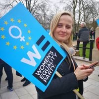 Profile Picture of Lucy Porter (@LucityBella) on Twitter