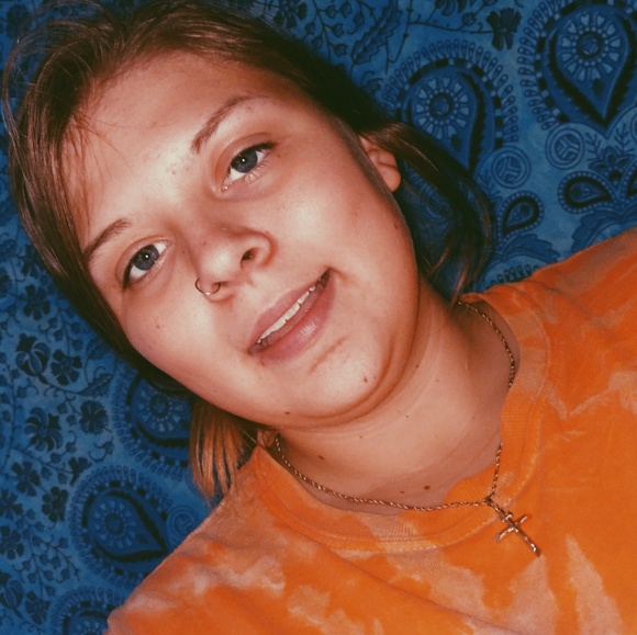 Profile Picture of Tehya Norris (@tehyamn04) on Poshmark