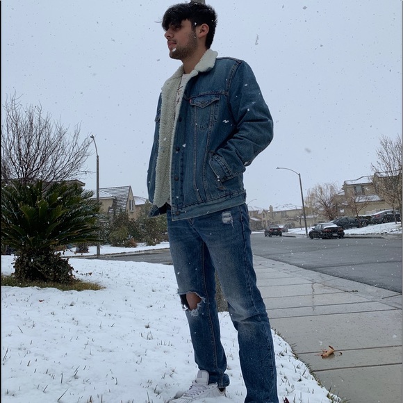 Profile Picture of Erik Navarro (@3rik_dragg) on Poshmark