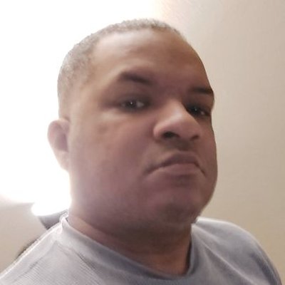 Profile Picture of Jeffrey Young (@mobiledork) on Twitter