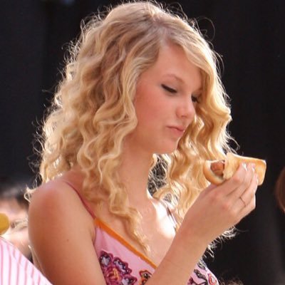 Profile Picture of Taylor Swift Polls (@TaylorSPolls) on Twitter