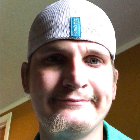 Profile Picture of Jason Guthrie (@jguthrie24) on Poshmark