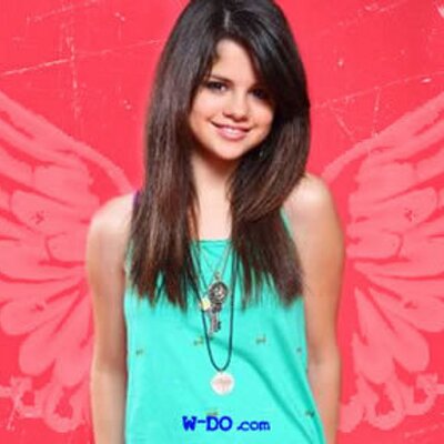 Profile Picture of Laura Escobedo (@lauraescobedo8) on Twitter