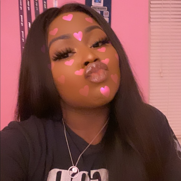 Profile Picture of Ketsia Nduku (@knduku) on Poshmark