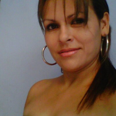 Profile Picture of LAURA ACEVEDO (@lauraacevedo806) on Twitter