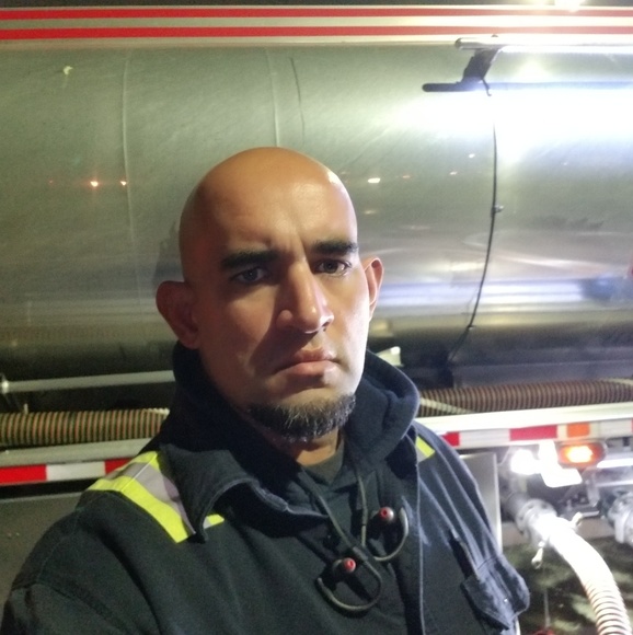 Profile Picture of Larry Harmon (@elite1028) on Poshmark