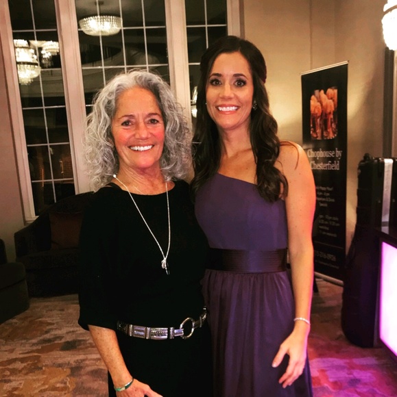 Profile Picture of Maureen Bushinger (@gmobush) on Poshmark
