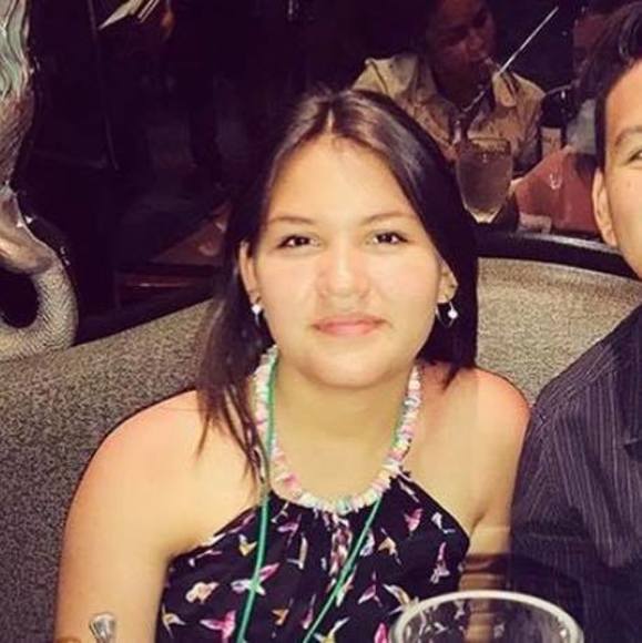 Profile Picture of Camillie Llanes (@camillie2005) on Poshmark