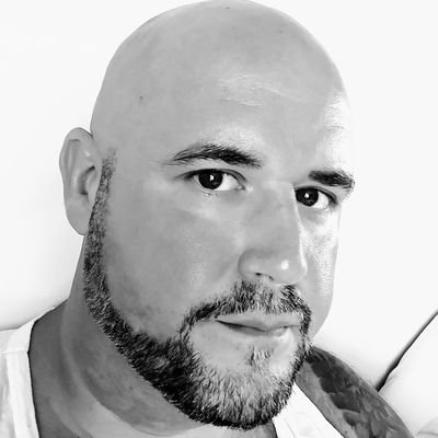 Profile Picture of Rory Daniels (@Irons_79) on Twitter