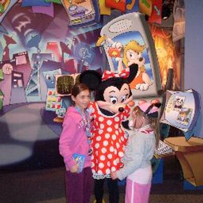 Profile Picture of Amanda Osinski (@@amandaosinski) on Twitter