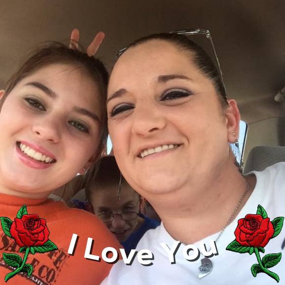 Profile Picture of Tina Tolbert (@tolberttina) on Poshmark