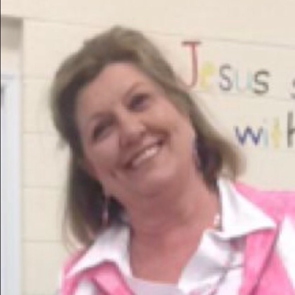 Profile Picture of Sherri Webb (@sherriwebb) on Poshmark