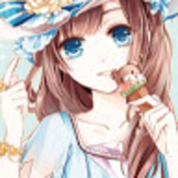 Profile Picture of Maya Lucas (@mayalucas1516) on Poshmark