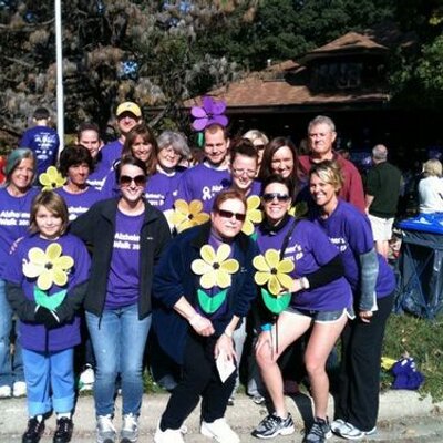 Profile Picture of Brett Rutherford (@mommyofemily) on Twitter