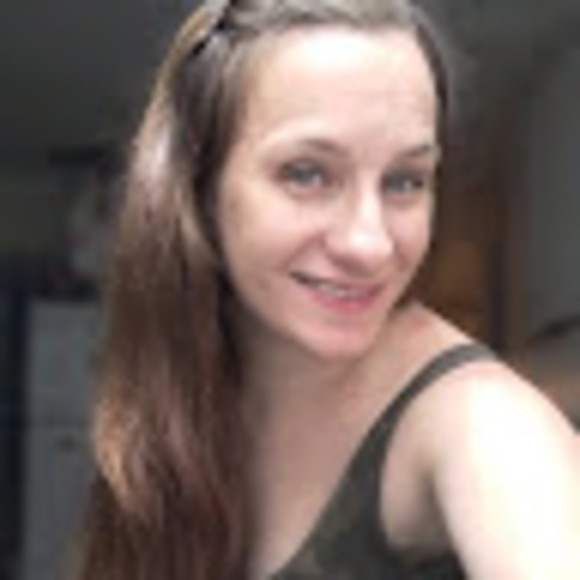 Profile Picture of Jen Trebour (@jtrebour83) on Poshmark