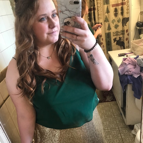 Profile Picture of Ashley Heddinger (@aheddinger9) on Poshmark