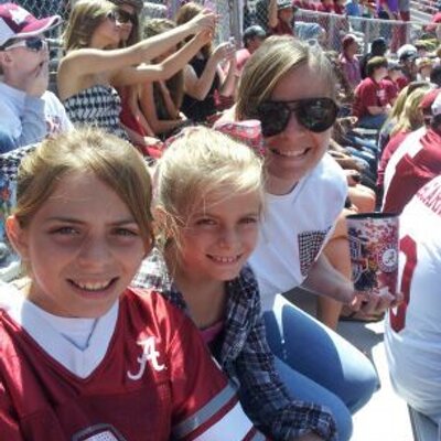 Profile Picture of Debra Hicks (@DebraHicks3) on Twitter