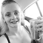 Danielle Larson - Instagram Profile Picture of Danielle Larson (@danielle_krauth) on Instagram