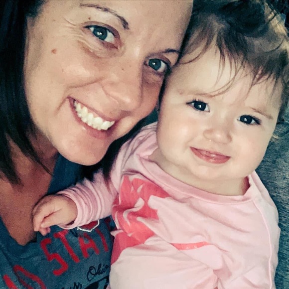 Profile Picture of Tara Vincent (@taramv2020) on Poshmark