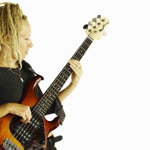 Profile Picture of Alaina Reed (@blondebassie) on Myspace