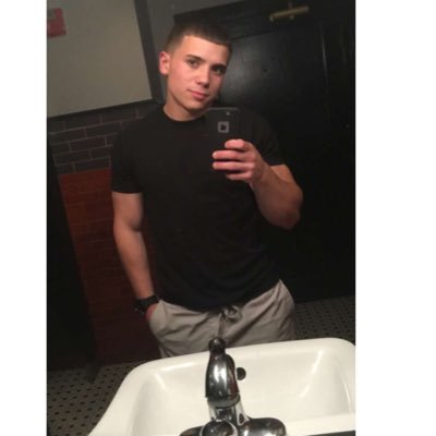 Profile Picture of Mike Belisle (@Mbelisle25) on Twitter