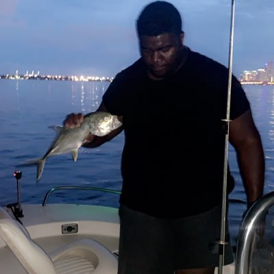 Profile Picture of LoweLife 😎 (@BigMike___) on Twitter