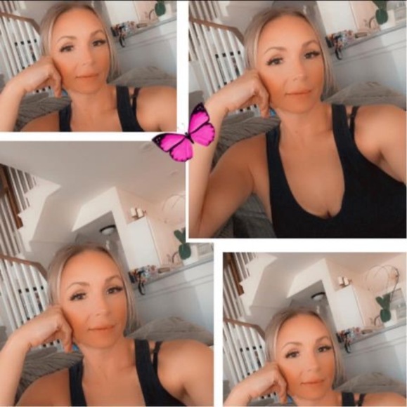 Profile Picture of Jennifer Blechinger (@jenanneis) on Poshmark