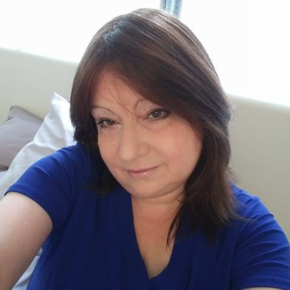 Profile Picture of Denise Schoepfer (@denerimic3) on Poshmark