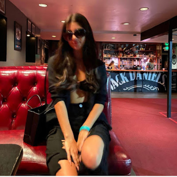 Profile Picture of Charli Damelio (@cgdcolds) on Poshmark