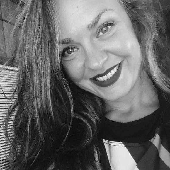 Profile Picture of Jeris Whitbey (@whitbey1) on Poshmark