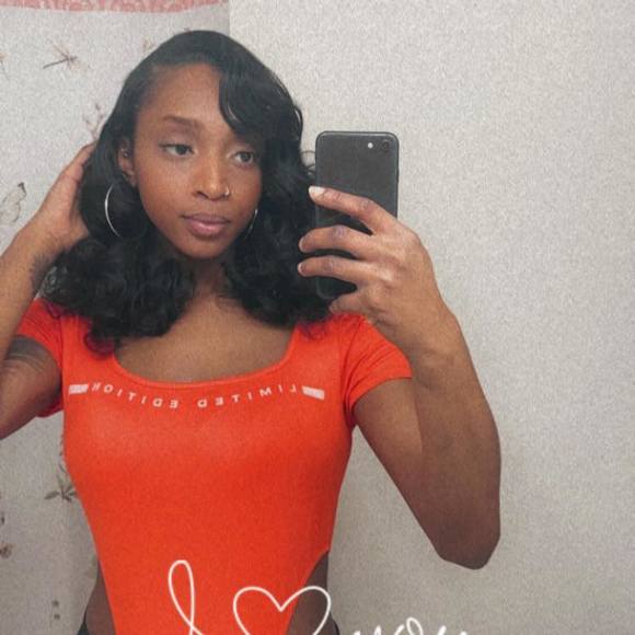 Profile Picture of Jasmine Lesure (@jasmine_lesure) on Poshmark