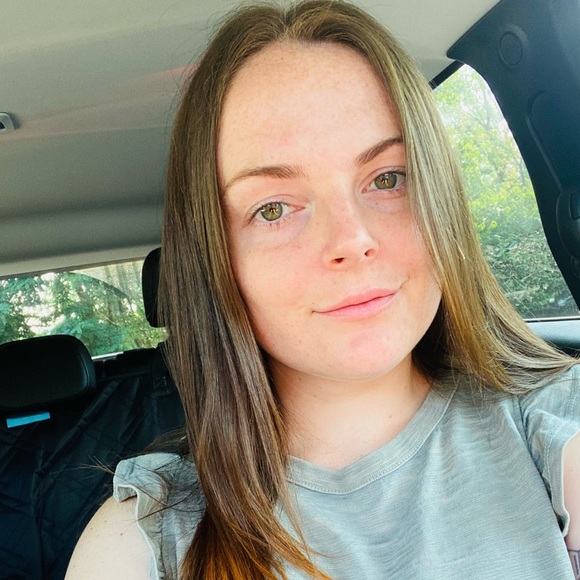 Profile Picture of Morgan Pendergrass (@morgiibee) on Poshmark