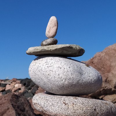 Profile Picture of Andrew Galligan (@CanuckThespian) on Twitter